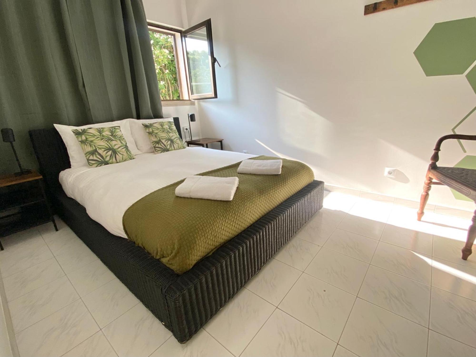 Hotel Casa Calidris - Bed, Wine & Breakfast Sesimbra Esterno foto